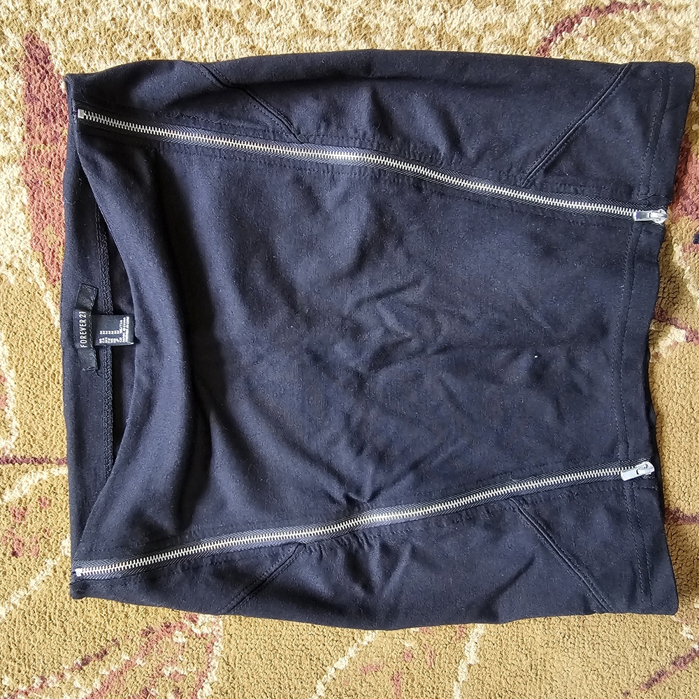 Forever 21 Charcoal Skirt with Zipper Accents